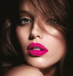 Maybelline Color Sensational - 553 Glamorous Red - Rood - Lippenstift -Mode-Cosmetica Winkel 1144x1200