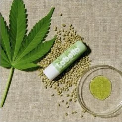 Labello Vegan Naturally Hennepzaadolie Lippenbalsem -Mode-Cosmetica Winkel 1200x1200 773