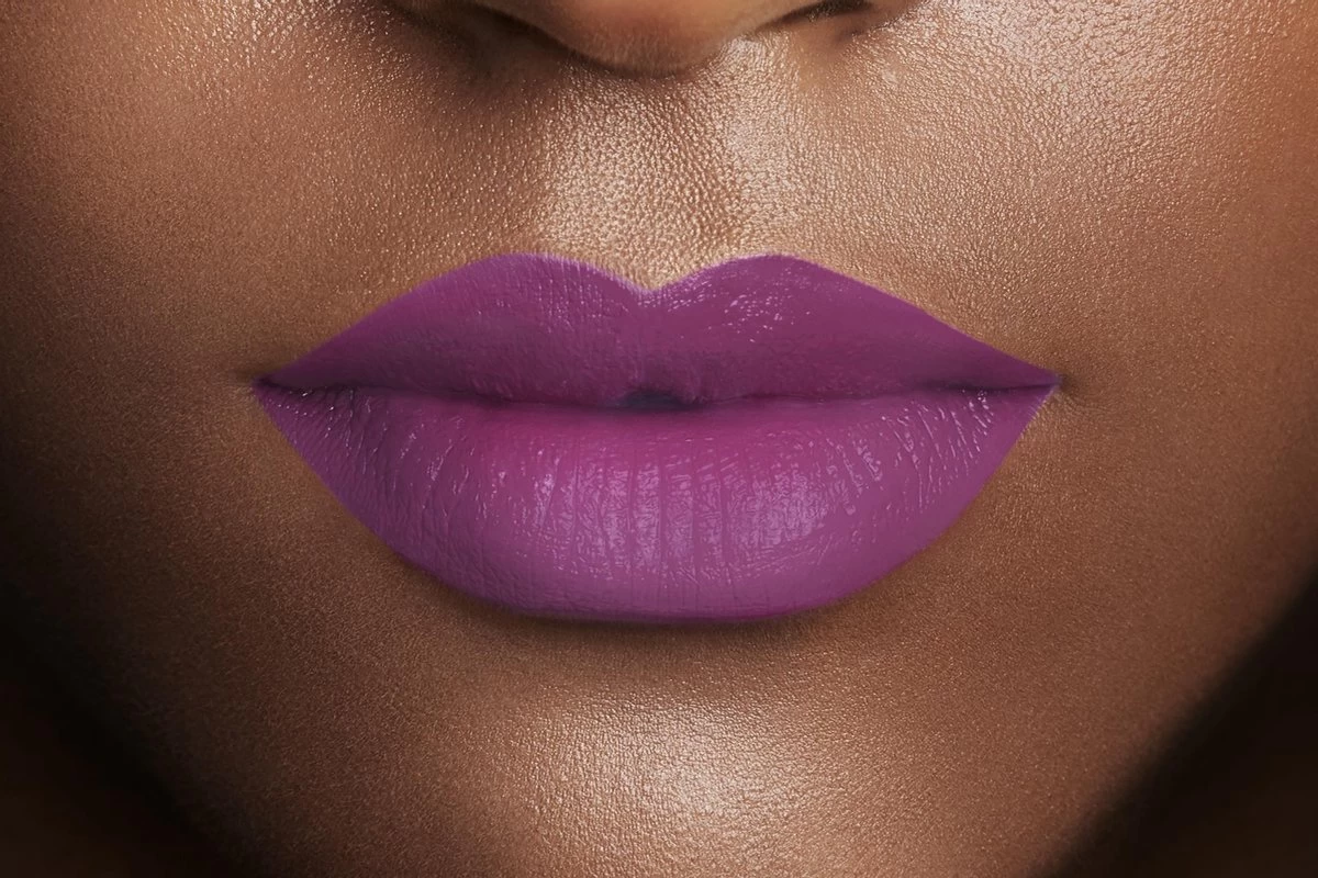 L'Oréal Paris Rouge Signature Lippenstift - 104 I Rebel - Paars - Matte Vloeibare Lipstick 5 L'Oréal Paris Rouge Signature Lippenstift - 104 I Rebel - Paars - Matte Vloeibare Lipstick - Afbeelding 5