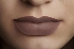 L'Oréal Paris Rouge Signature Lippenstift - 117 I Stand - Nude - Matte Vloeibare Lipstick -Mode-Cosmetica Winkel 1200x802 1