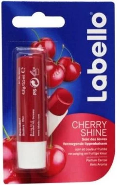Labello Cherry Shine Verzorgende Lippenbalsem -Mode-Cosmetica Winkel 781x1200 1