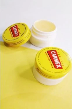 Carmex Lipbalm Classic Pot 7.5 Gr -Mode-Cosmetica Winkel 800x1200 4